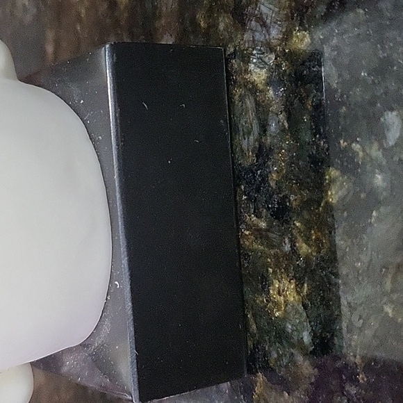 Right Facing Carved Eagle - Picture 5 of 7